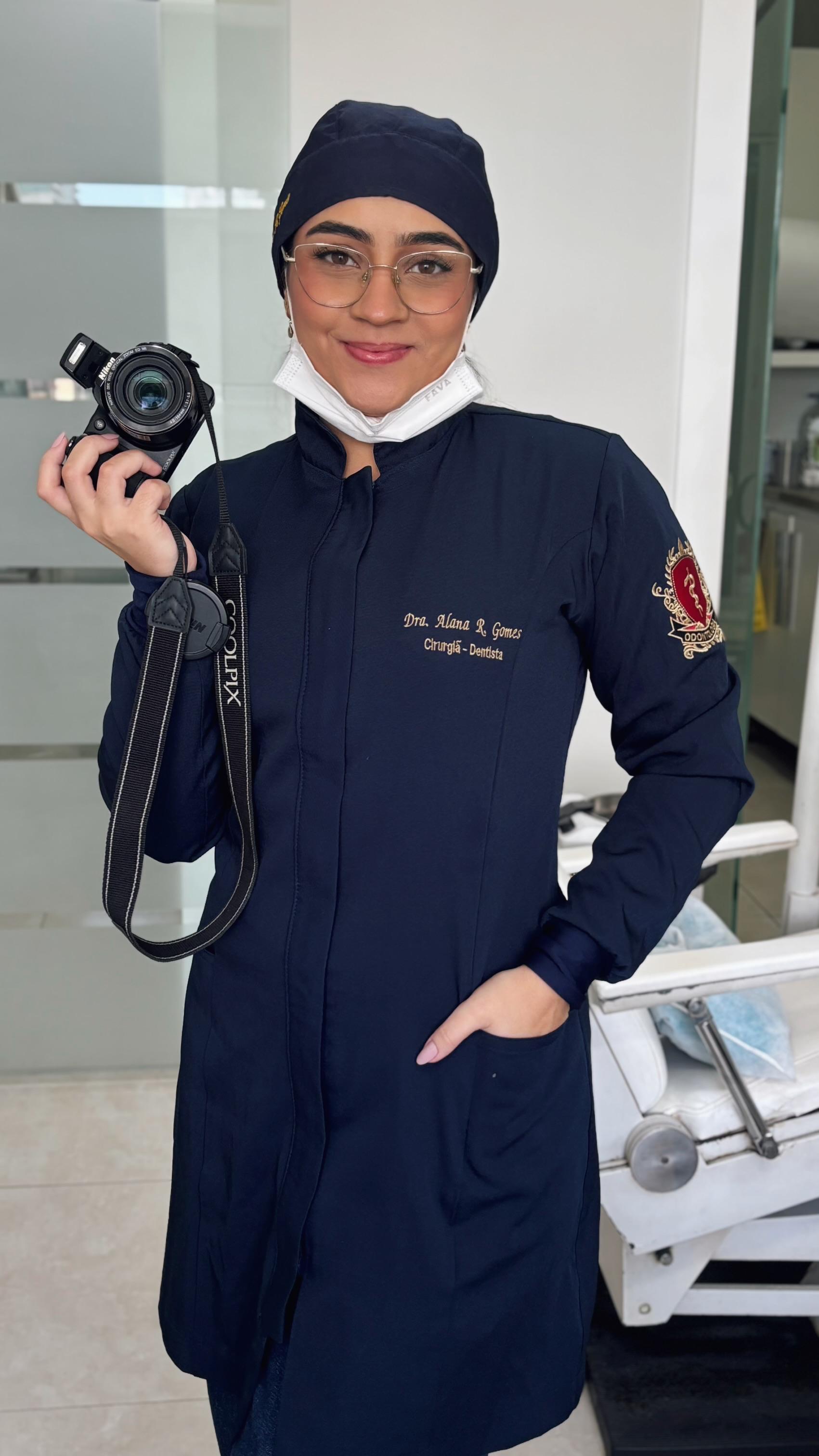 Dra Alana Gomes